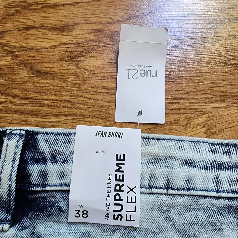 Rue 21 Supreme Flex Acid Wash Distressed Denim Patchwork Shorts Mens Size 38 New